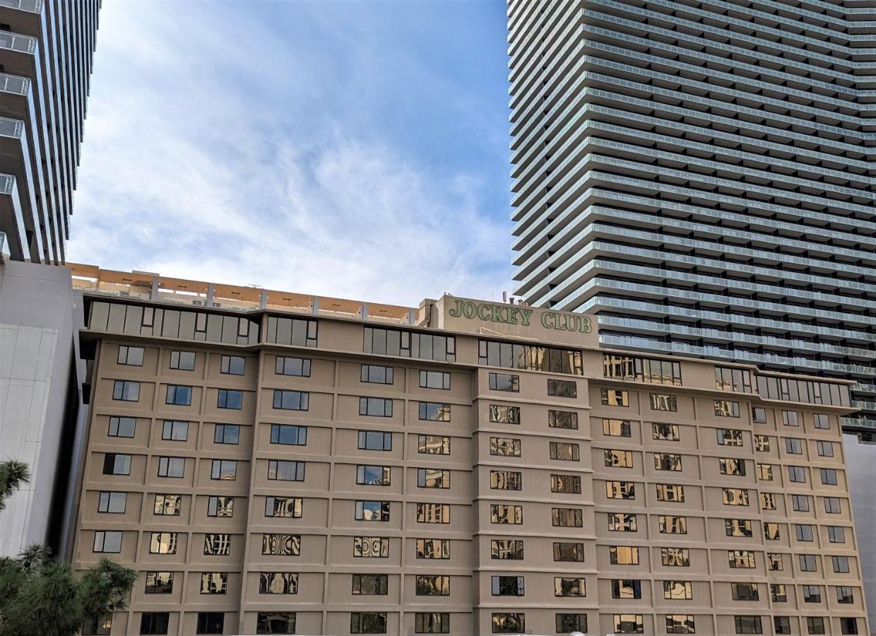 Suites At Jockey Club Las Vegas Exterior photo